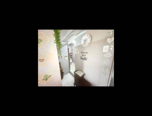 5 BEDROOM HOUSE FOR SALE IN CHURCHILL ESTATE